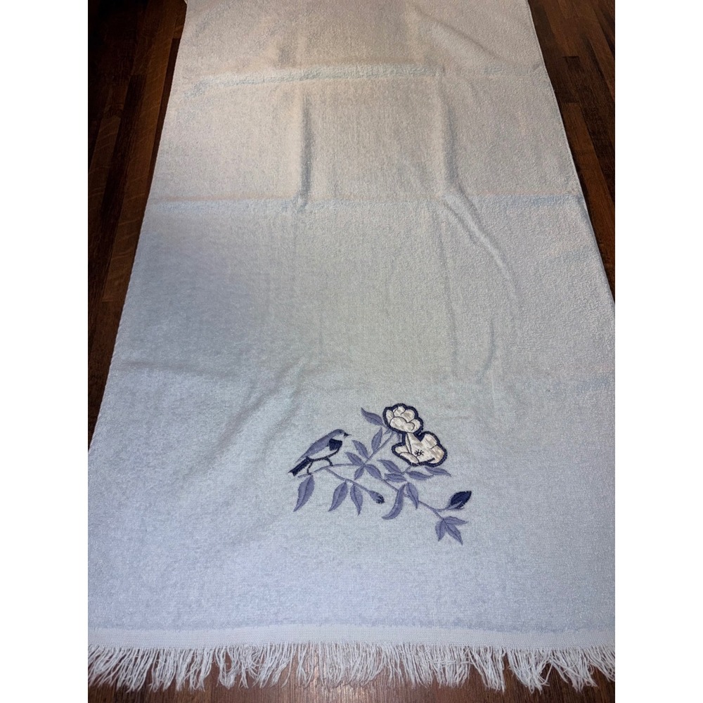 Vintage Style Blue Embroidered Bird and Floral Bath Towel with Fringe Hem - Picture 4 of 4
